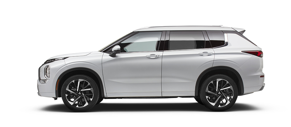 A white 2023 Mitsubishi Outlander SUV