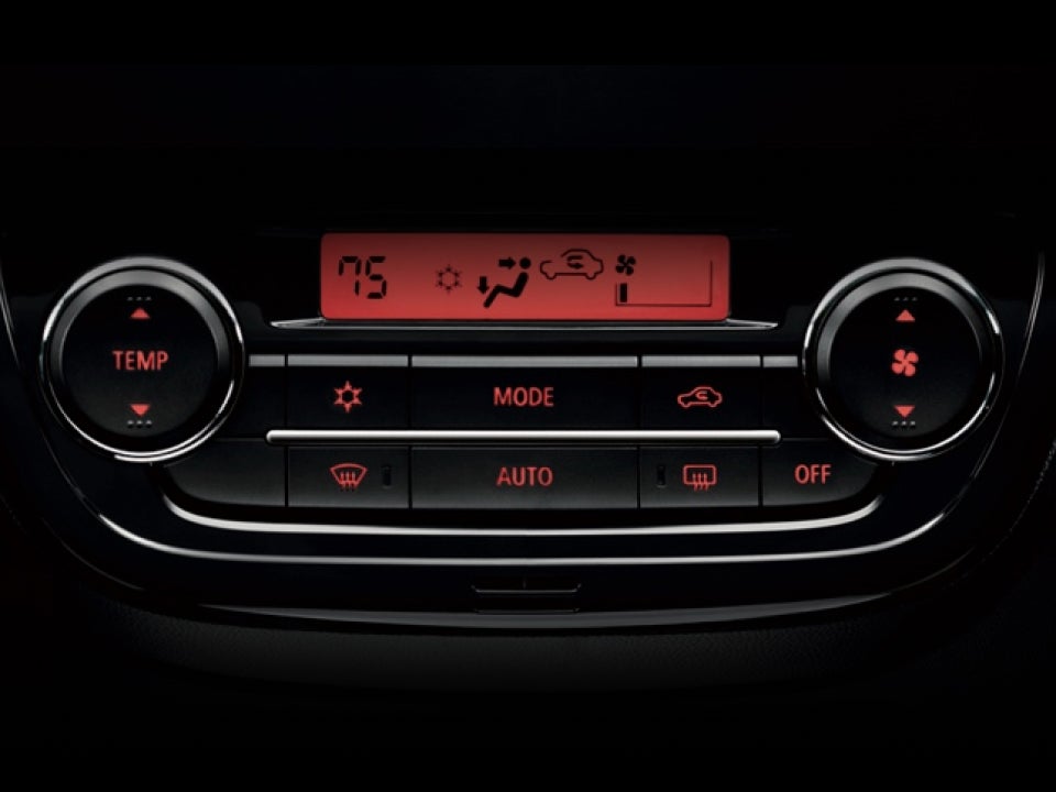 2022 & 2023 Mitsubishi Mirage Climate control