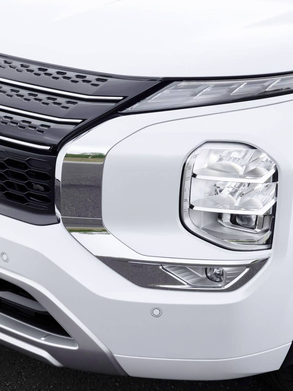Headlamp and Fog Lamp Kit | MITSUBISHI OUTLANDER PHEV 2020