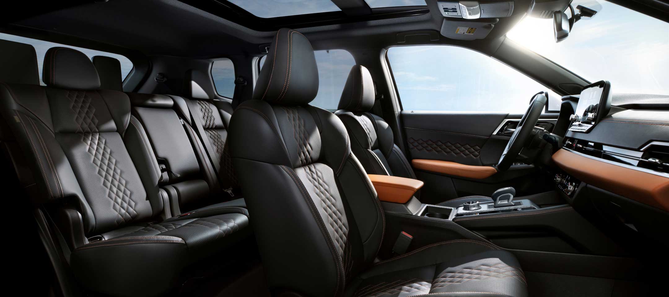 2025 Outlander PHEV Interior Exterior Mitsubishi Motors