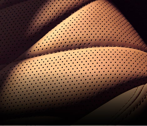 Close up on the leather seats of a 2026 Mitsubishi Outlander PHEV SUV