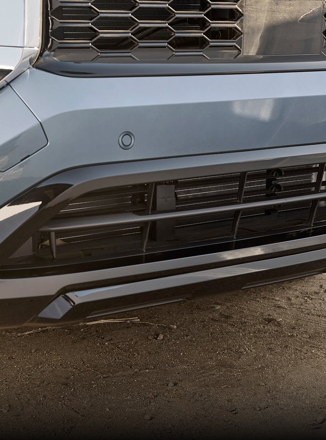 Close up on the skid styling on the 2026 Mitsubishi Outlander PHEV SUV