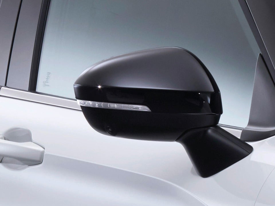 2022 & 2023 Mitsubishi Outlander SUV black side mirror cover