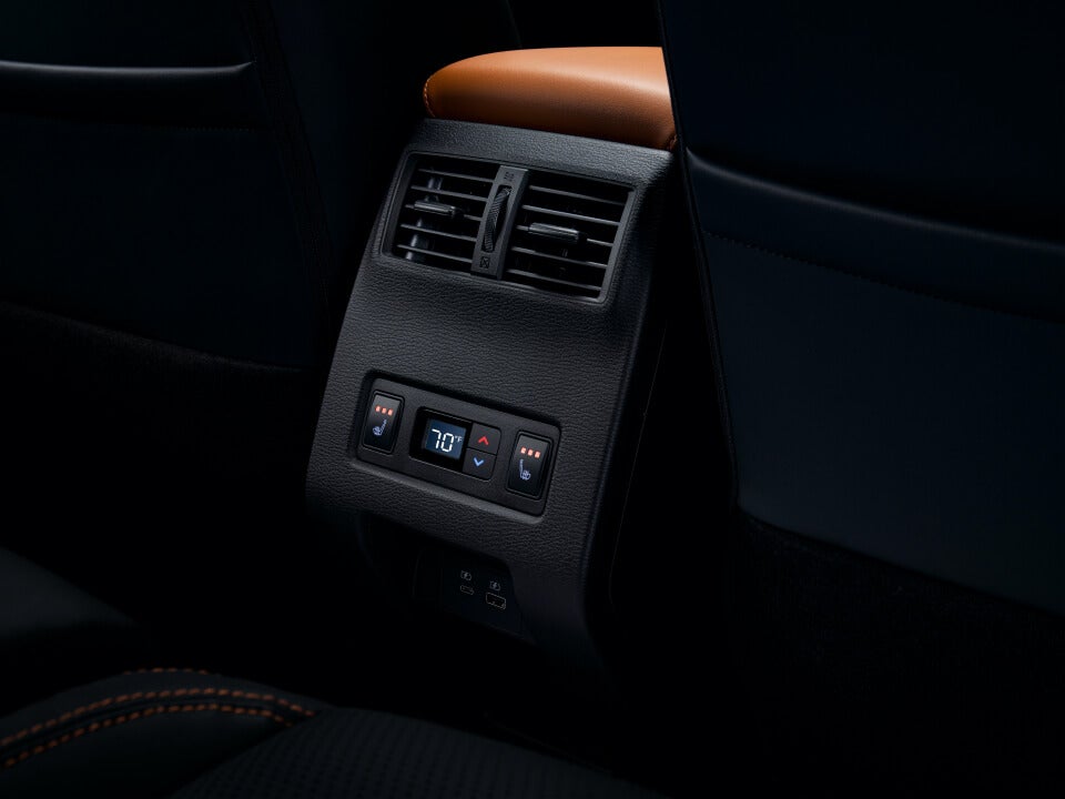 2024 Mitsubishi Outlander Tri-Zone Climate Control