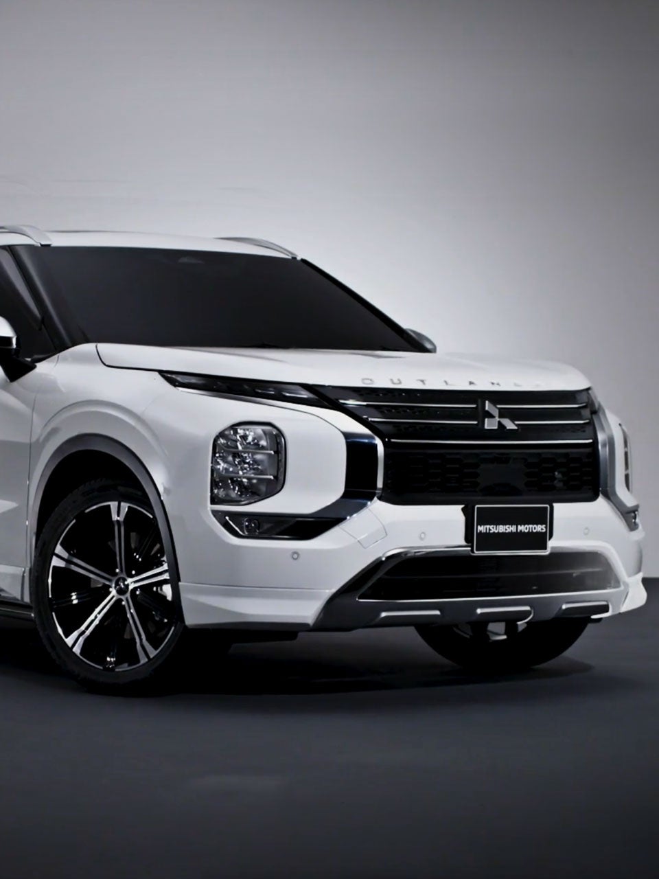 Full Hood Fender and Mirror Kit | MITSUBISHI OUTLANDER 2023