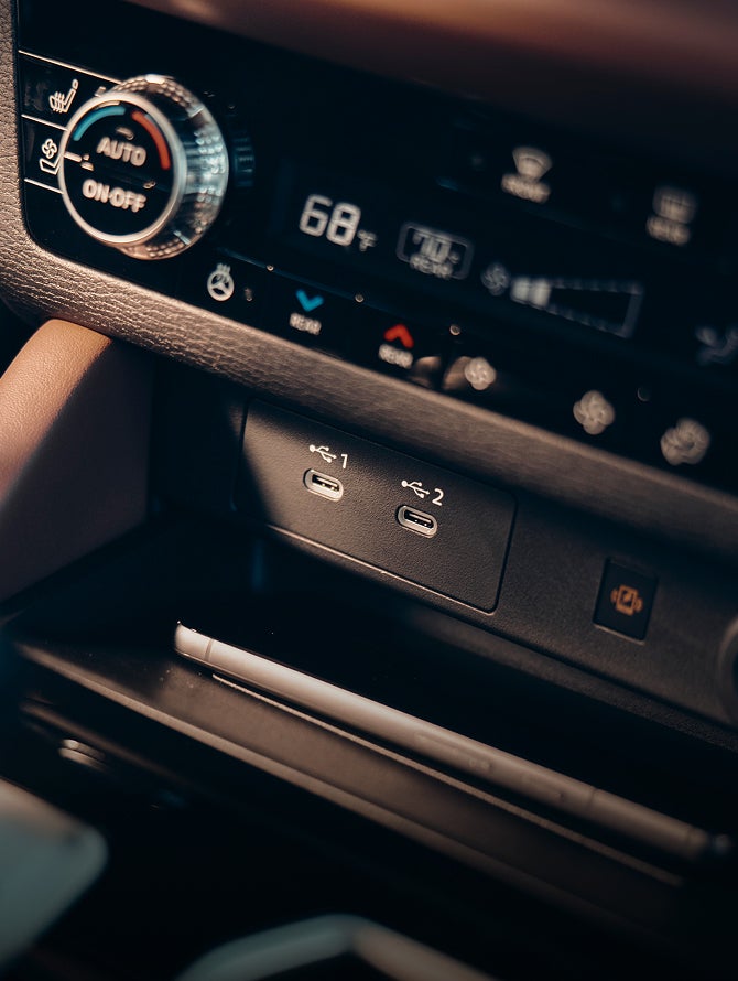 Close up on controls for 2026 Mitsubishi Outlander SUV Triple Zone Climate Control
