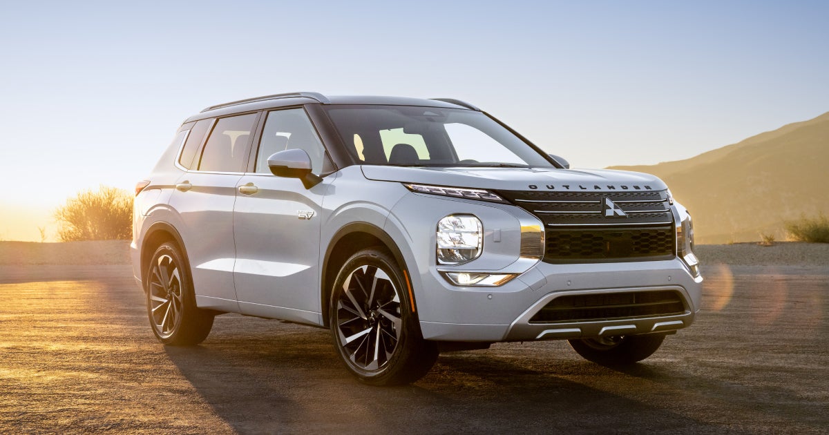 2025 Outlander PHEV Interior & Exterior | Mitsubishi Motors