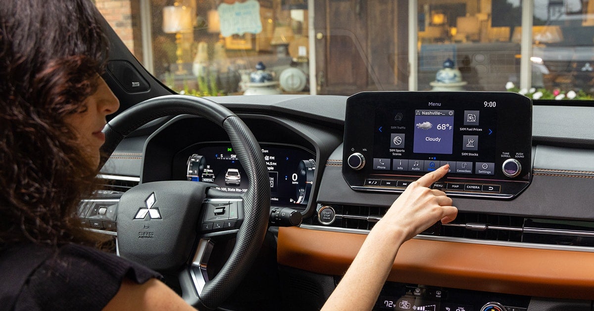2023 Mitsubishi Outlander Technology Remote Start Mitsubishi Motors